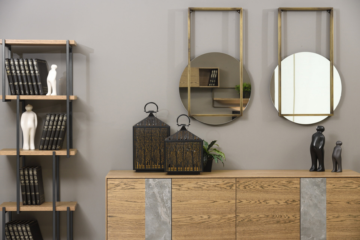 Hanger kathreftis metallikos