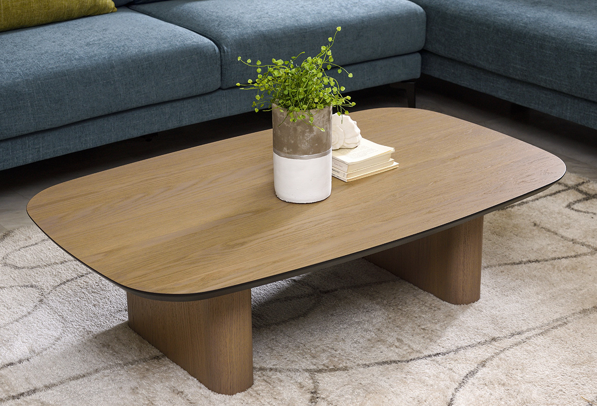 Divine coffee table oak wood