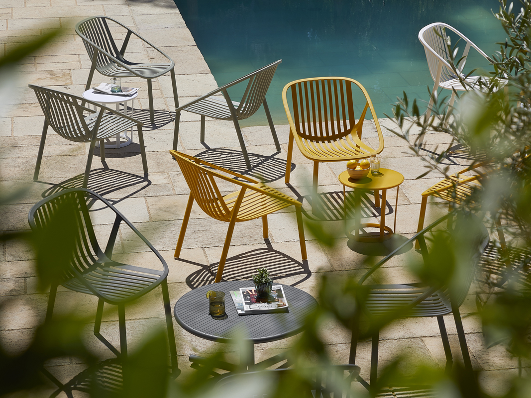Bini lounge armchair